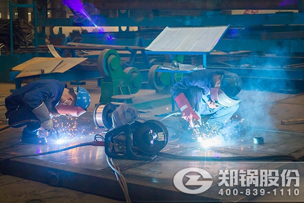 ����DUOBAO�౦�ˣ�һ������Ա��Ϊ����2000����Ŀ����