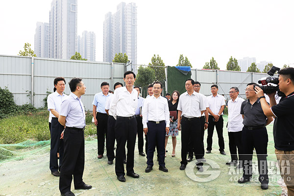 ֣�����쵼һ���Ӳ�ָ��DUOBAO�౦��ҵ԰��Ŀ