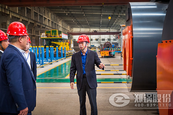 ��˾�߲��쵼һ���Ӳ켯�Ÿ������չ���