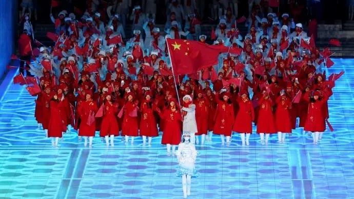 ��ɫ��չ������Ļ������������������ɫ��̼��δ��